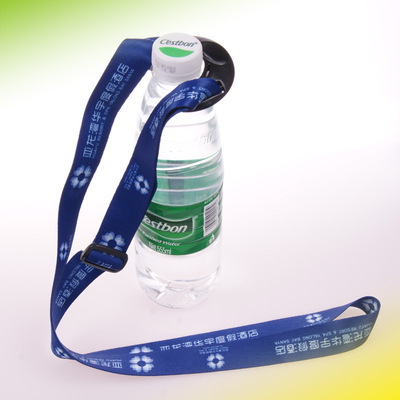 廠家專業定制水壺掛繩、飲料瓶掛帶與手機飾品——纖芊織帶工藝廠